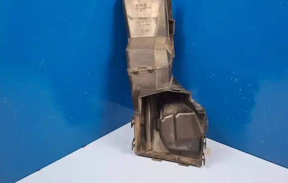 Peugeot Partner III Intercooler air channel guide 9816871780