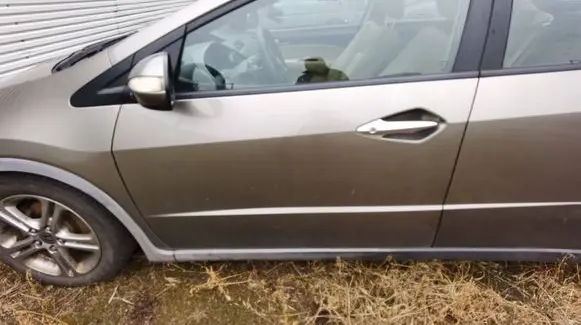 Honda Civic Front door