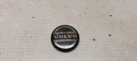 Volvo V70 Original wheel cap 8646379