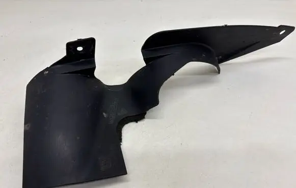 Volvo XC90 Engine splash shield/under tray 08620992