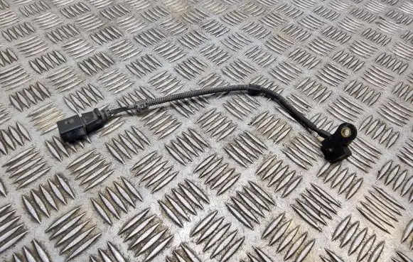 Volkswagen PASSAT B7 Crankshaft position sensor