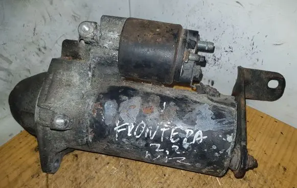 Opel Frontera B Starter motor 0001109015