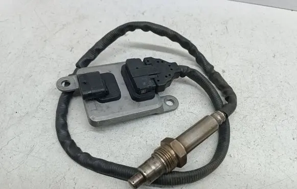 Mercedes-Benz C W205 Lambda probe sensor 0009051512 A0009051512