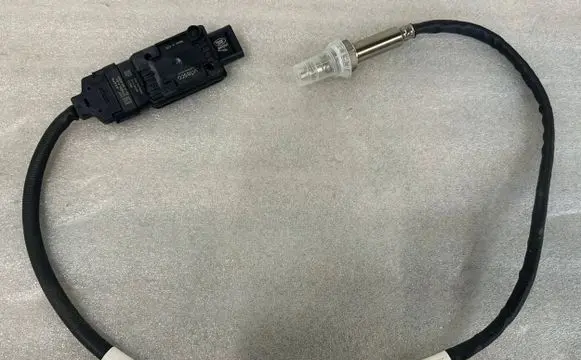 Land Rover Discovery 5 Lambda probe sensor A2C18479000