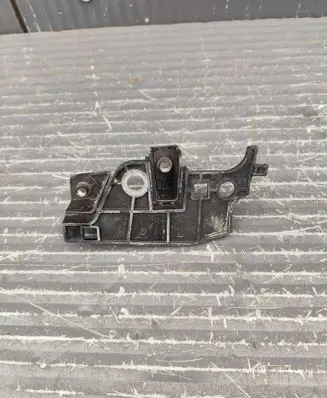 Peugeot 408 P54 Fender mounting bracket 9834480780