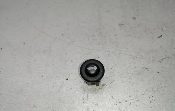 Tailgate opening switch