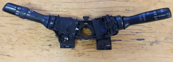 Toyota Yaris Indicator stalk 0D09017F143