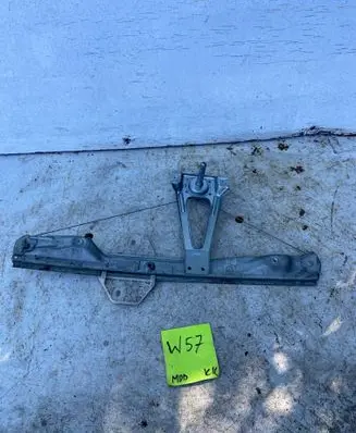 Renault Thalia I Rear door manual window regulator