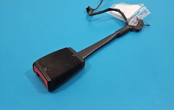 Skoda Octavia Mk3 (5E) Front seatbelt 5G3857755B IMPRK1527147