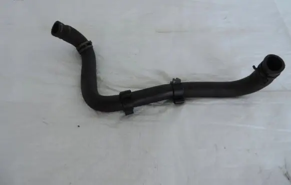 Opel Zafira C Engine coolant pipe/hose 13343760