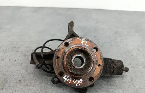 Peugeot 307 Front wheel hub spindle knuckle 