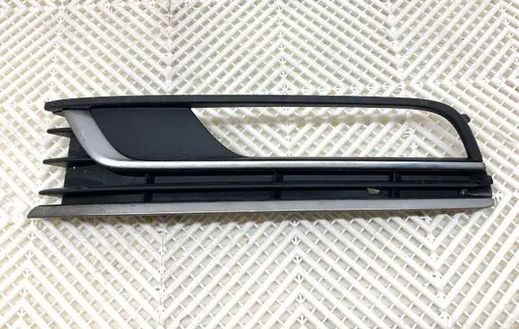 Front bumper lower grill