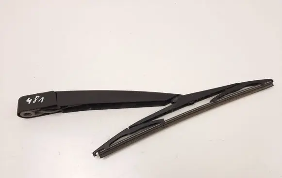 Nissan Qashqai Rear wiper blade arm