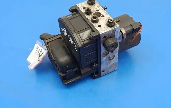 Volkswagen PASSAT B5.5 ABS Pump 4B0614517G