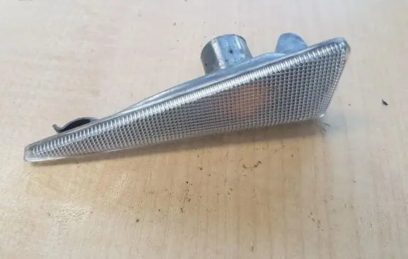 Renault Scenic II - Grand scenic II Front fender indicator light 8200027151