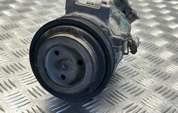 Opel Vectra C Air conditioning (A/C) compressor (pump) 09225560 8619 1647910304