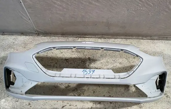 Ford Focus Front bumper JX7B17757S