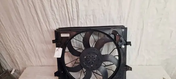 Jeep Grand Cherokee Radiator cooling fan shroud