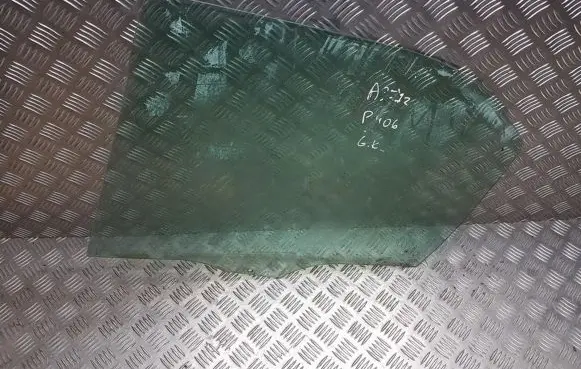 Peugeot 406 Rear door window glass 