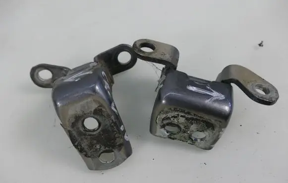 Honda CR-V Rear door hinge set 