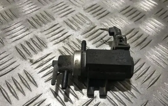 Volkswagen Golf IV Turbo solenoid valve 1h0906627 72190320