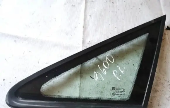 Opel Zafira A Front triangle window/glass as2