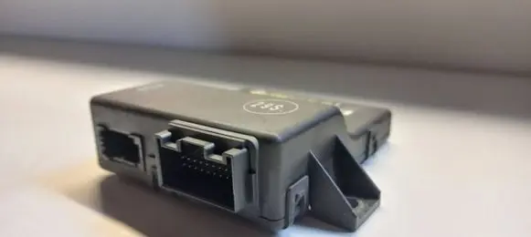 Audi A6 S6 C6 4F Gateway control module 4F0907468M 404476 4F0907468F