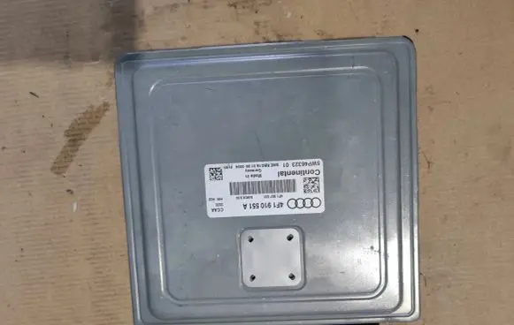 Audi A6 S6 C6 4F Engine control unit/module 4F1910551A