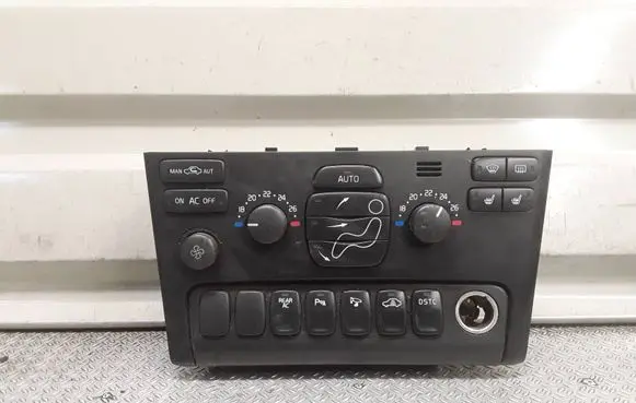 Volvo XC90 Climate control unit 8682734