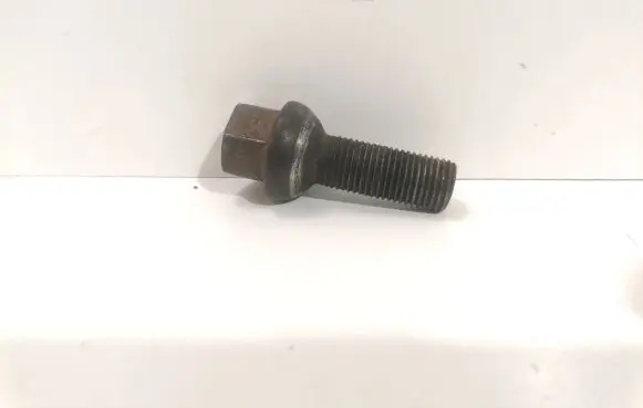 Volkswagen Sharan Nuts/bolts 