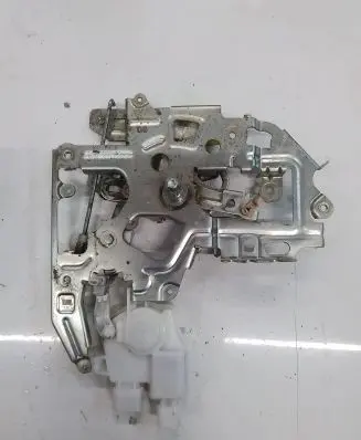 Renault Master III Rear door lock 906123257R