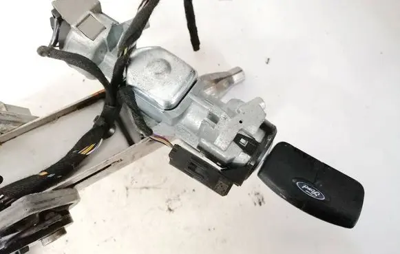 Ford Mondeo MK IV Ignition lock 3m513f880ad 3m51-3f880-ad