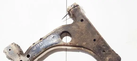 Opel Vectra B Front lower control arm/wishbone 90468638