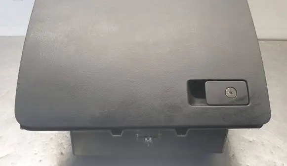 Volkswagen PASSAT B7 Glove box 3AA857938