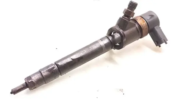 Volvo V70 Fuel injector 30777526 0445110298