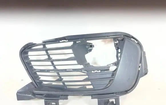Peugeot 308 Front bumper lower grill AA38255582