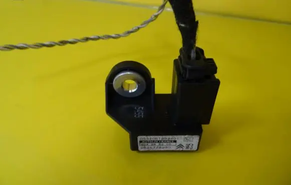 Peugeot 307 Airbag deployment crash/impact sensor 9646768980