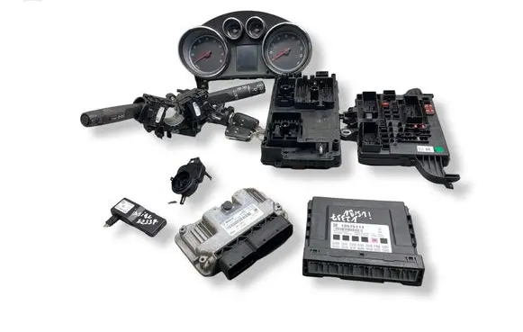 Opel Insignia A Engine ECU kit and lock set 0261201999 261201 1039S35638