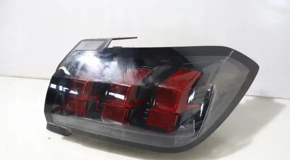 Peugeot 208 Rear/tail lights