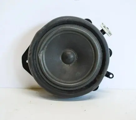 Audi A4 S4 B7 8E 8H Front door speaker 8E0035411