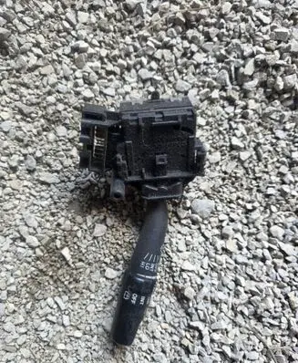 Toyota Avensis T250 Wiper control stalk 173654