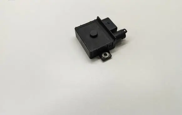 BMW 5 GT F07 Glow plug pre-heat relay E2110022368 GSE108 0522140702