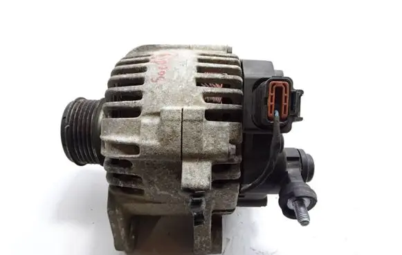 KIA Soul Generator/alternator 2606220 373002A150 12V120A