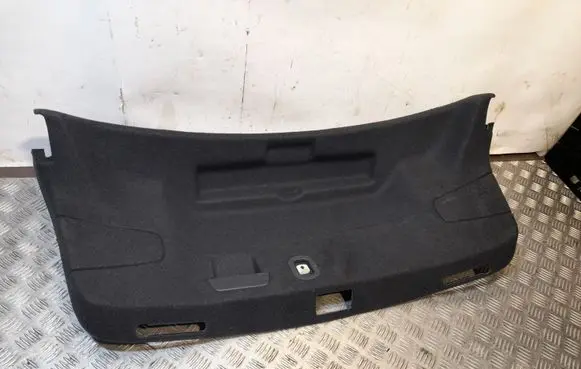 Audi A3 S3 8V Tailgate/boot cover trim set 8V5867975C
