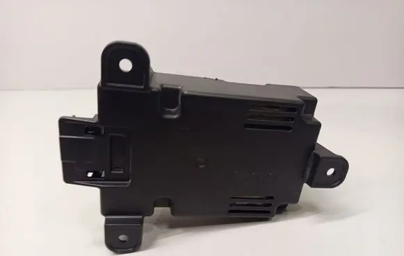 Audi A6 S6 C6 4F Sound amplifier 4F0035223B