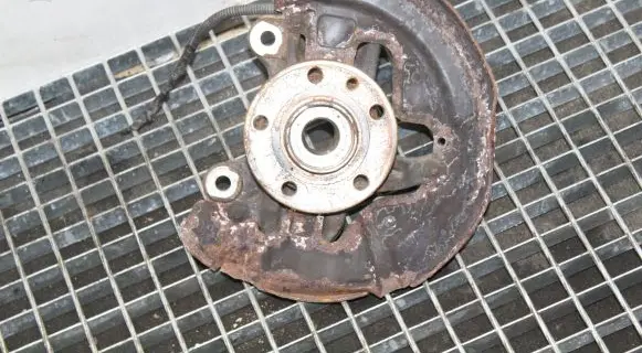 Volvo V60 Front wheel hub