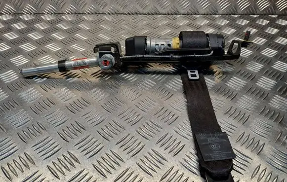 Volvo V50 Front seatbelt 30661789 6012198R0C