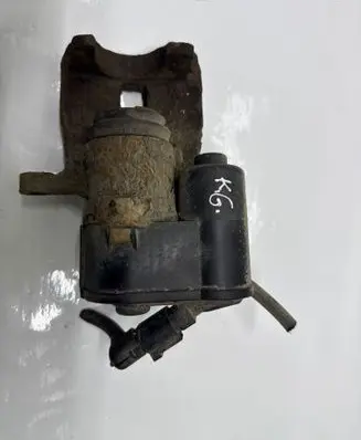 Rear brake caliper