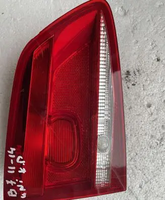 Volkswagen PASSAT B7 Rear/tail lights