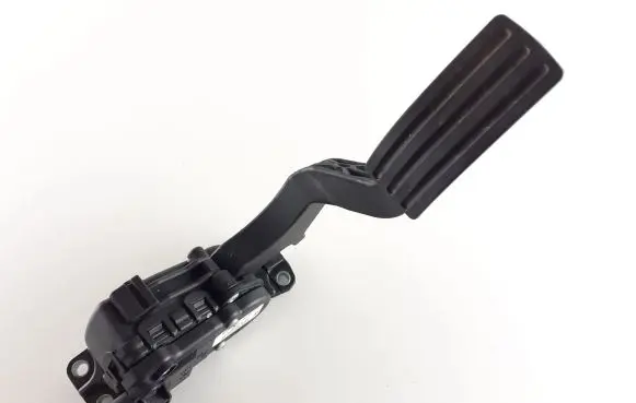 Ford Fiesta Accelerator throttle pedal 2S619F836AA E509E341817U176
